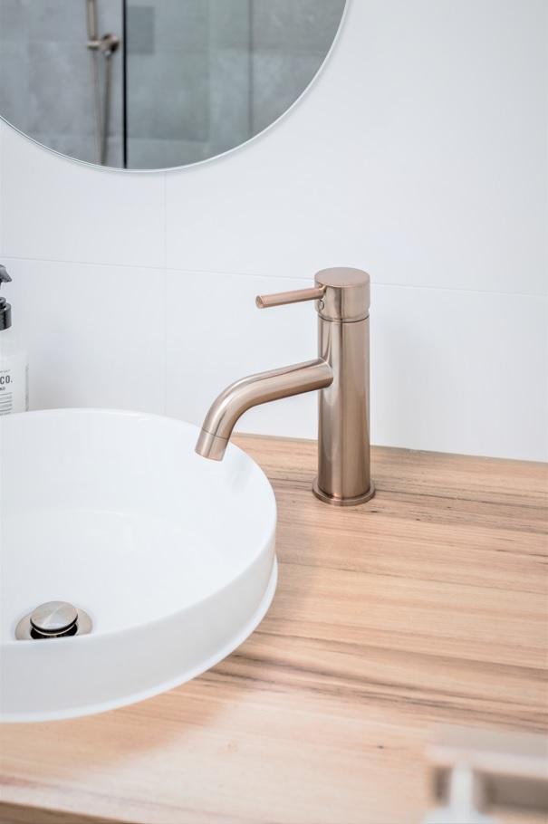Basin Pop Up Waste 32mm - No Overflow / Unslotted - Champagne (SKU: MP04-B-CH) by Meir